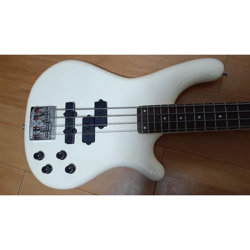 BAIXO ROCKOON VINTAGE ANOS 80 FABRICADO PELA KAWAI COM CAPTADORES E PONTE SCHALLER ALEMÃ!!!
