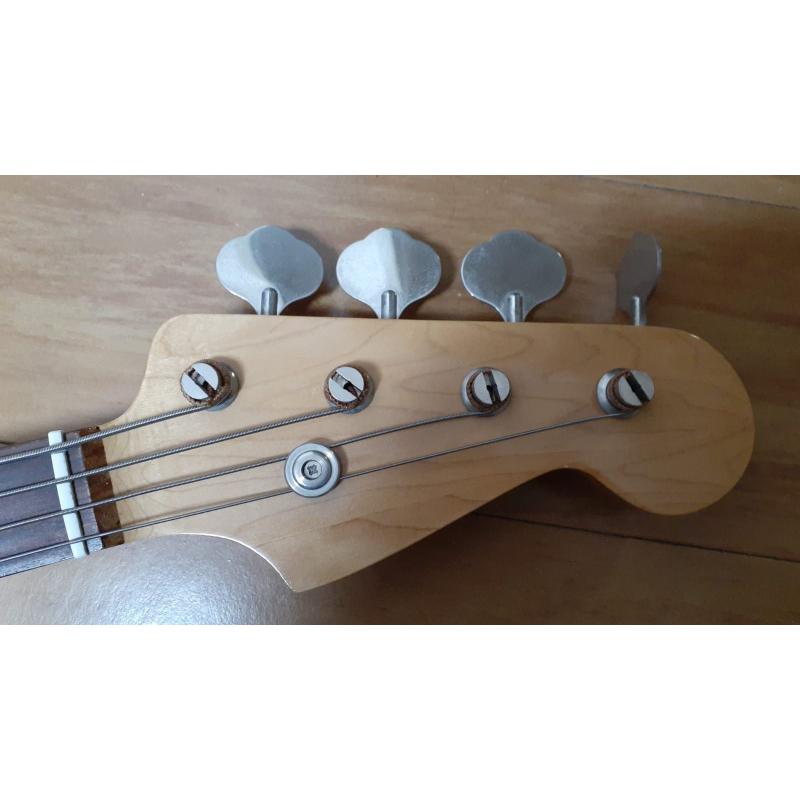 BAIXO MODELO FENDER PRECISION, IMITAÇÃO PERFEITA FEITO POR LUTHIER!!!