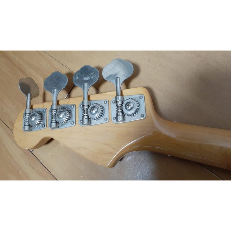 BAIXO MODELO FENDER PRECISION, IMITAÇÃO PERFEITA FEITO POR LUTHIER!!!