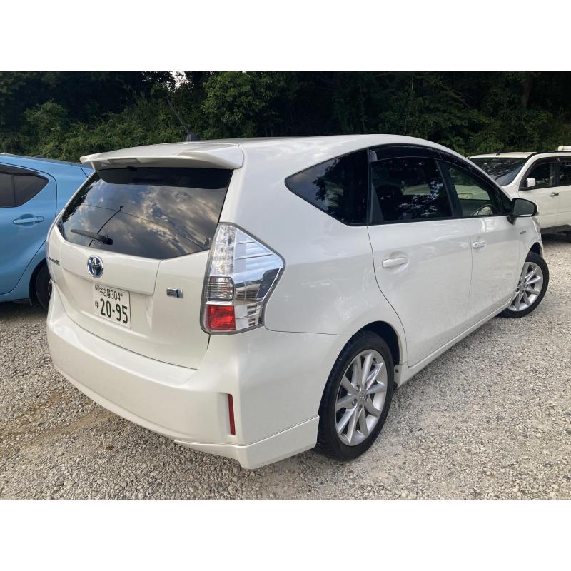 Prius alpha S-touring ano 24!!!!