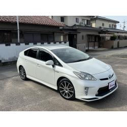 PRIUS ANO 27, 70.000KM, SHAKEN R6/9