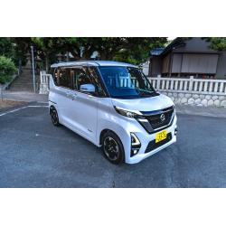 Nissan Hoox-S Hybrid