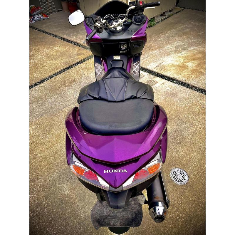 Big ScooterHonda Forza 250cc